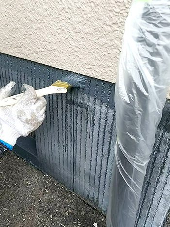 施工中｜外壁塗装　基礎部分