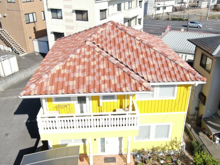 【岡山市】10年ぶりのご依頼！珍しい洋瓦の屋根葺き替えと外壁塗装を同時施工しました