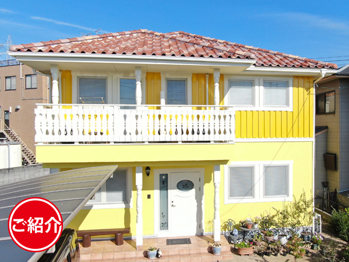   こだわりの鮮やかなツートンカラーと新品の屋根で気持ちも明るくなります！｜岡山市南区 屋根・外壁塗装施工事例